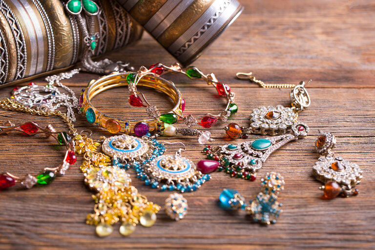 A What’s-What Guide to Popular Bracelet Styles